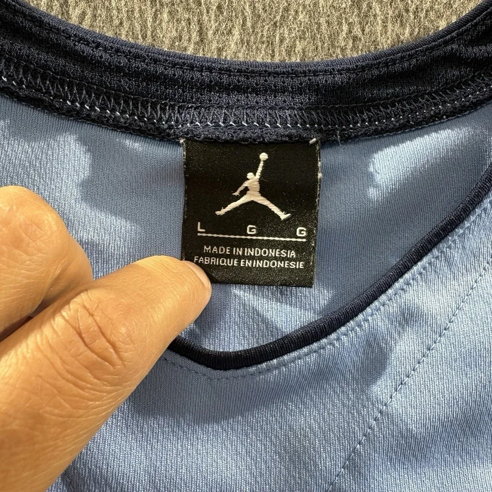 Air Jordan North Carolina Jersey Youth Size Large